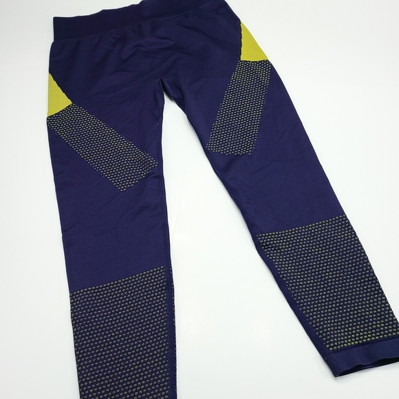 Fabletics Demi Lovato Leggings Colorblock Two Tone - Picture 5 of 10